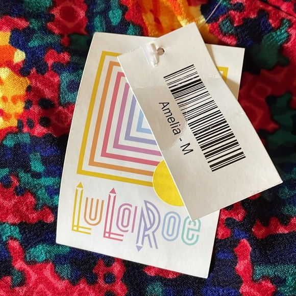 LuLaRoe Blue, Red, yellow & Green Midi Sundress Casual Crew Neck. Size Medium - Picture 4 of 5